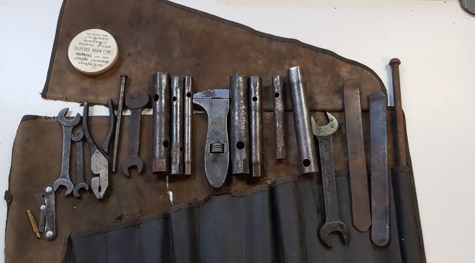 original XK 120 tool kit for sale – extremely rare – 2.000 GBP