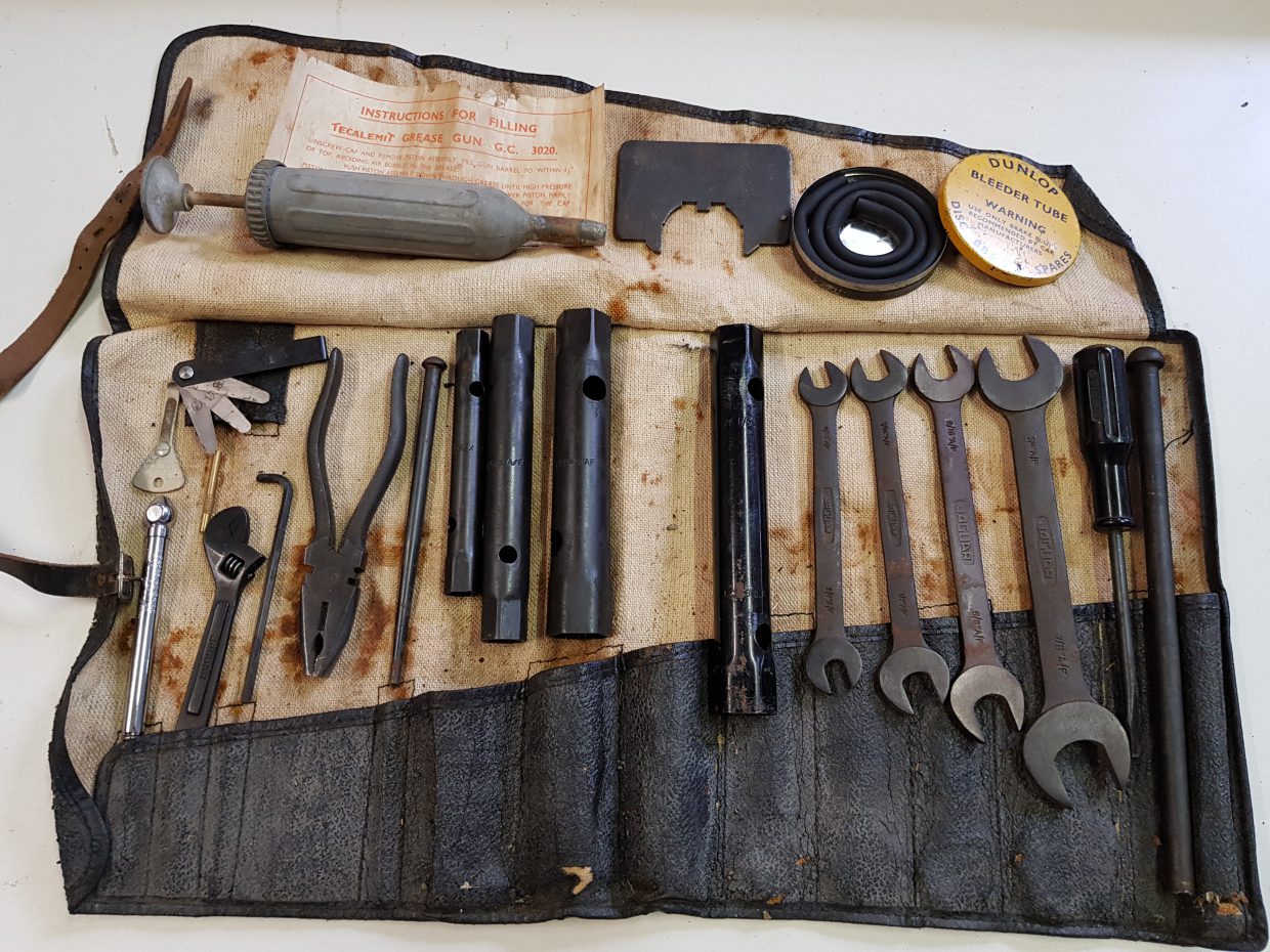 Jaguar E Type original tool kit