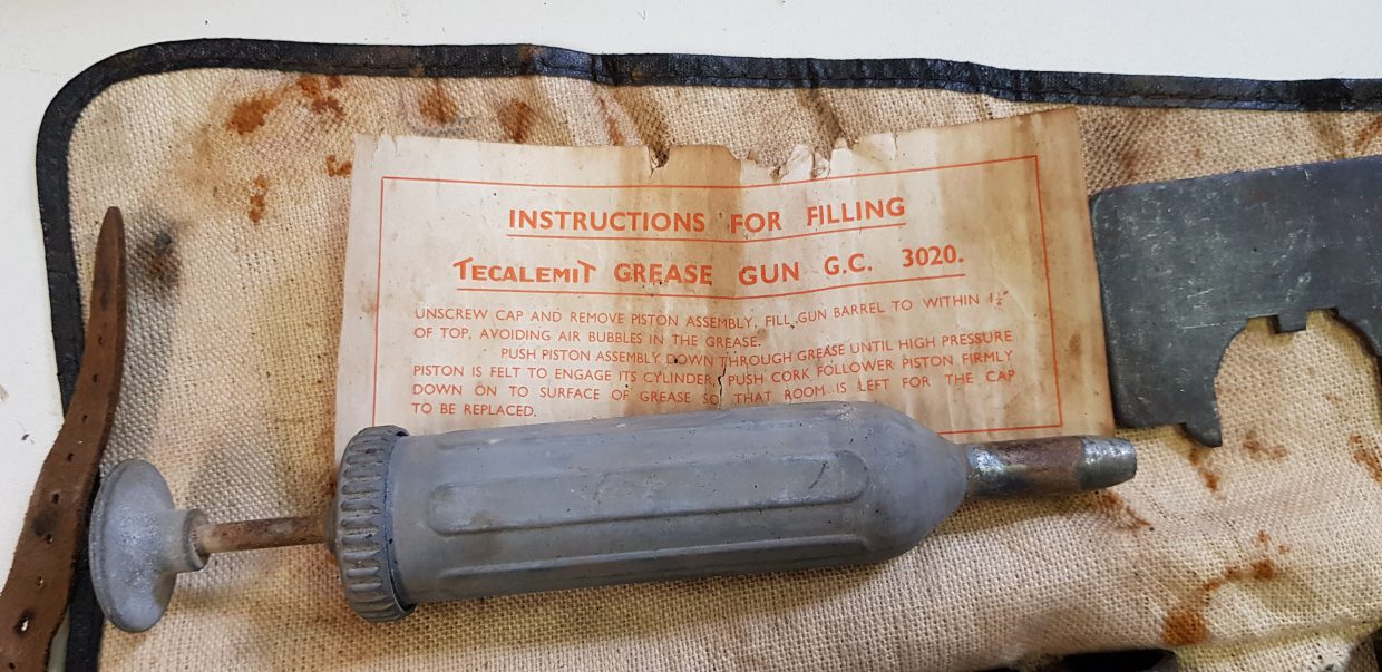 Jaguar E Type original tool kit
